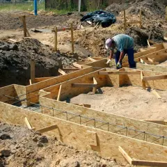 Jak zrobić szalunek pod wylewkę? Poradnik i 3 błędy do uniknięcia