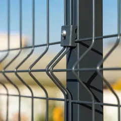 Jak podwyższyć płot? Uniknij kar i zyskaj prywatność!