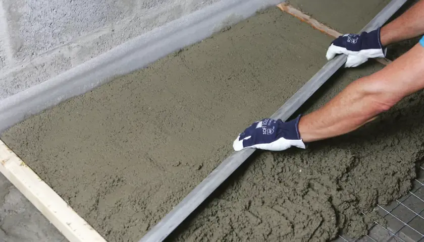 Wylewka betonowa: Ile naprawdę schnie? Kompletny poradnik