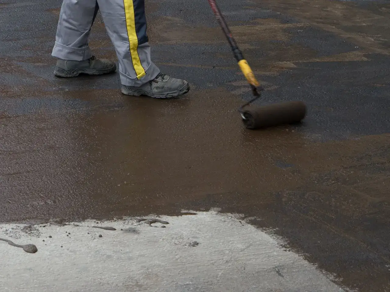 Wylewka betonowa w garażu